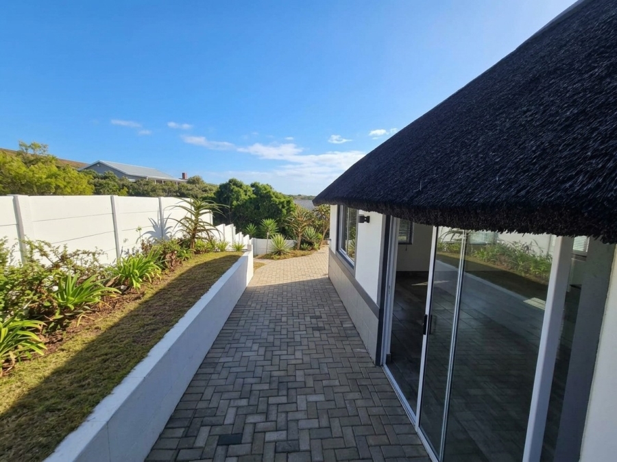 3 Bedroom Property for Sale in Cannon Rocks Eastern Cape